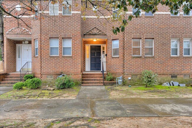 Photo - 305 Telfair St