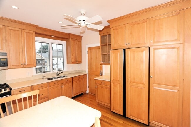 Photo - 56 Matchett St Unit #1