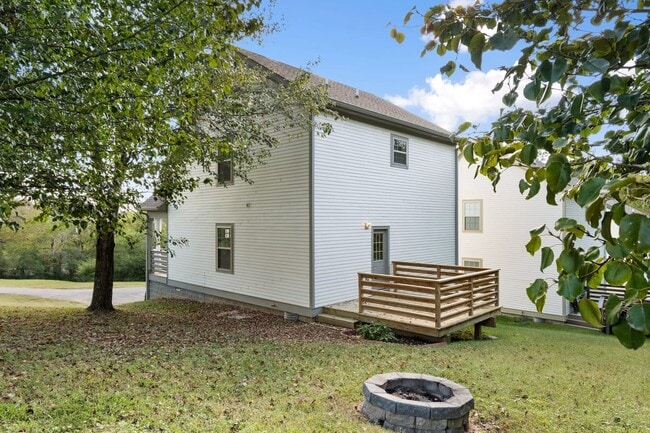 Photo - 2143 Bell St