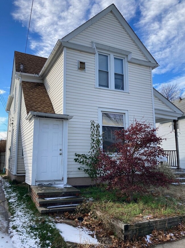 Building Photo - Cudell / West Blvd 3 Bedroom Single Family... Rental