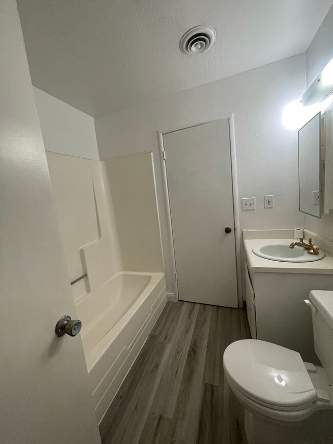 Photo - 300 3rd St Unit 305 B St.