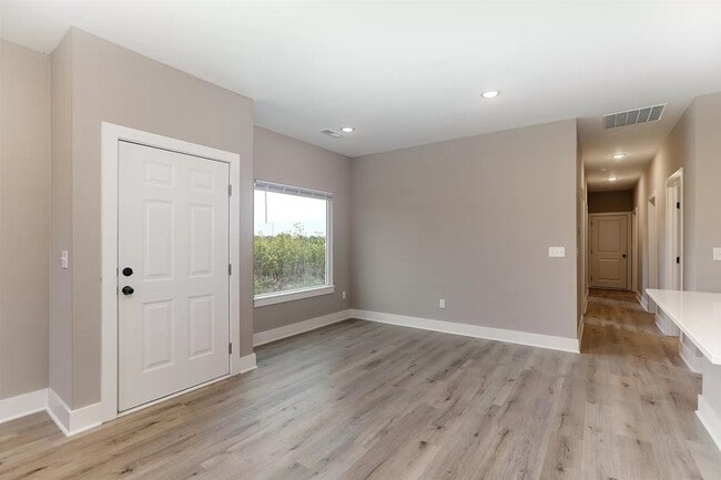 Photo - 1643 S Limuel Cir