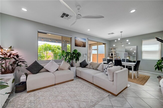 Photo - 4160 Elegant Chateau St
