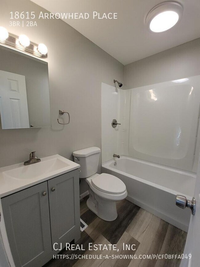 Photo - 18615 E Arrowhead Pl