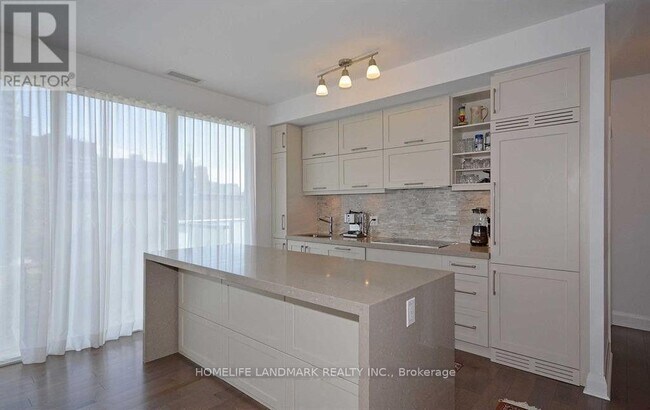 Photo - 1080 Bay St. Unité 402