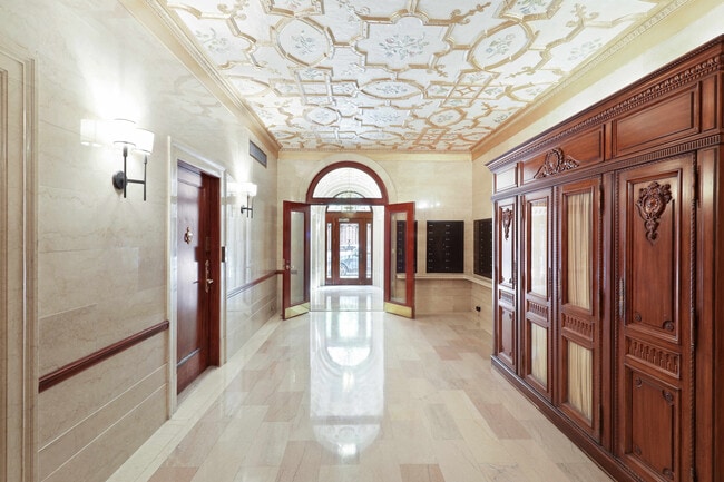 Photo - 151 East 80th Street