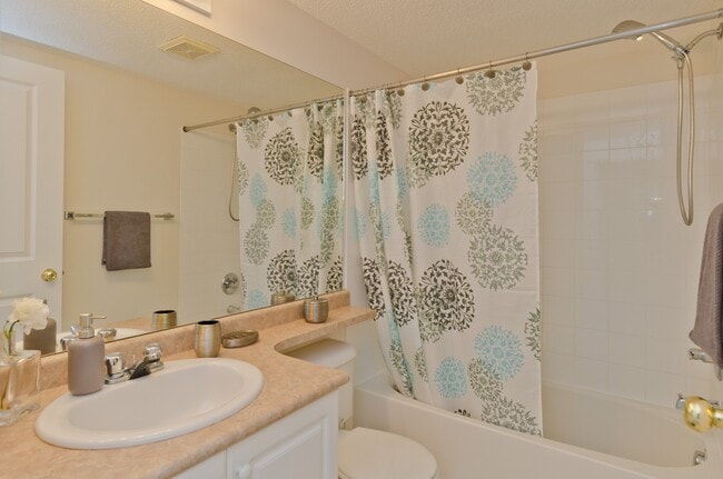 Somerset Pointe