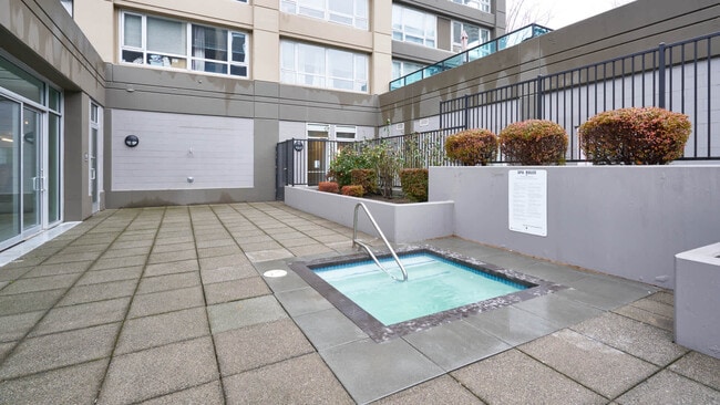 Hot Tub - Centennial Tower and Court