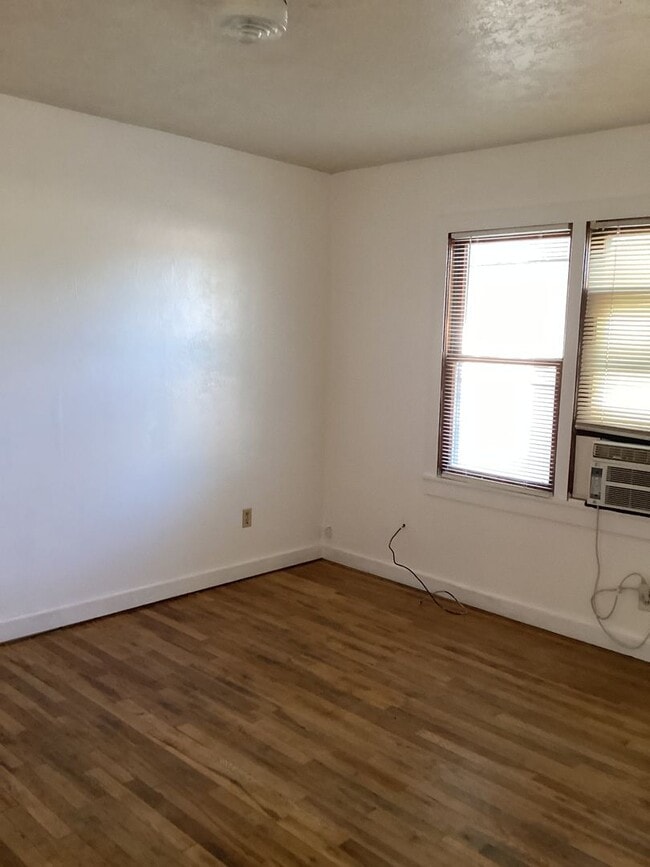 Photo - Located in Portales!! Cozy 1 bed apartment!
