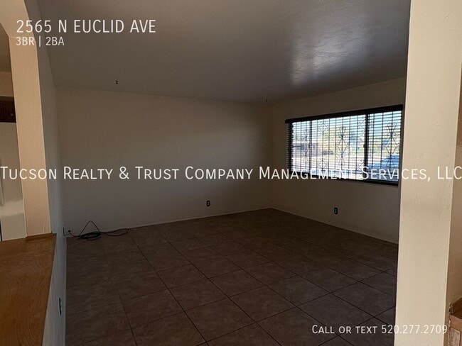 Photo - 2565 N Euclid Ave
