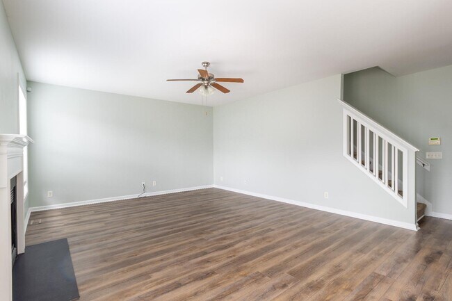 Photo - 2047 Sinclair Trce