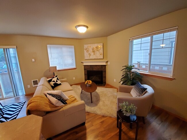 Photo - 176 N Township St