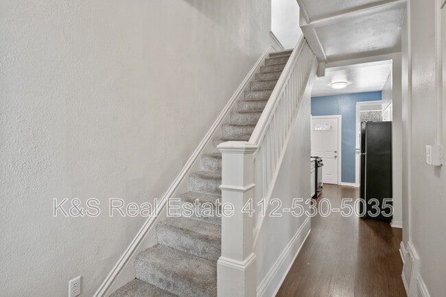 Photo - 439 Kingsboro St