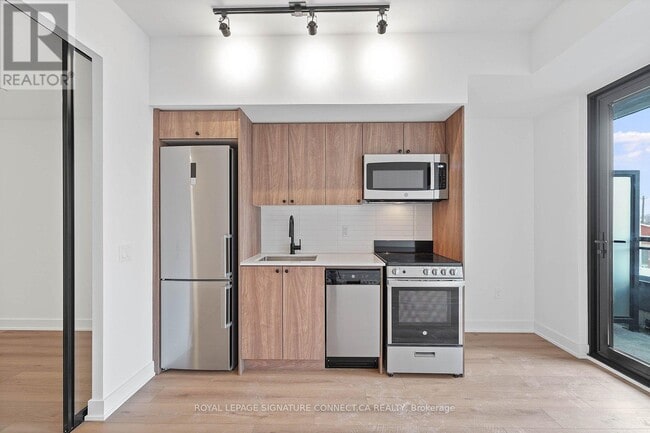 Photo - 758 Dovercourt Rd Unité 309