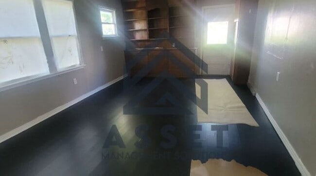 Photo - Cute 4 bedroom House