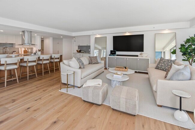 1710 Avenida Del Mundo Unit 803