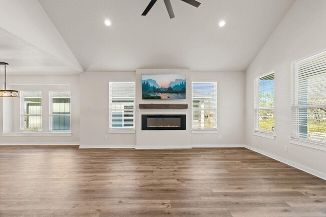 Photo - 853 Cypress Ln