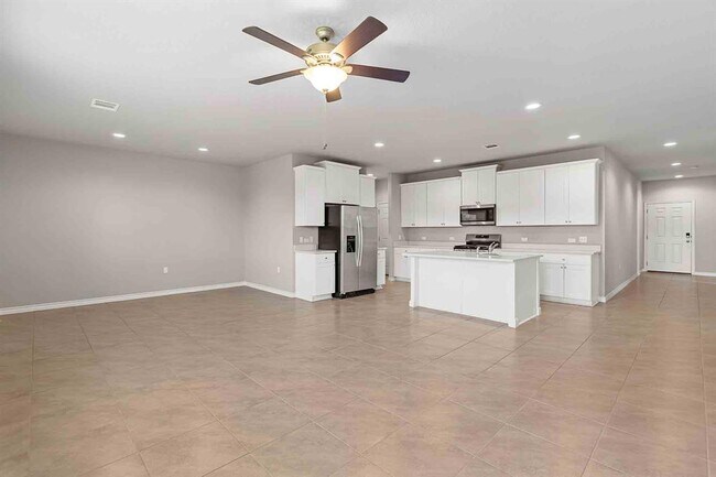 Photo - 11724 Saddle Rock Dr