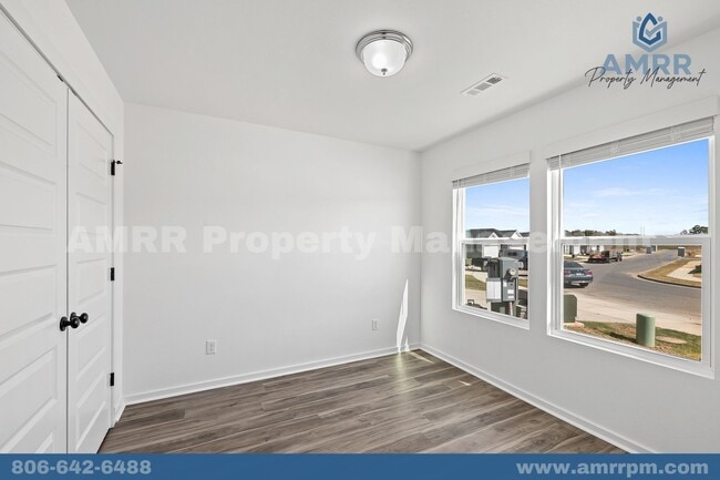 Photo - 208 SW Vicki St