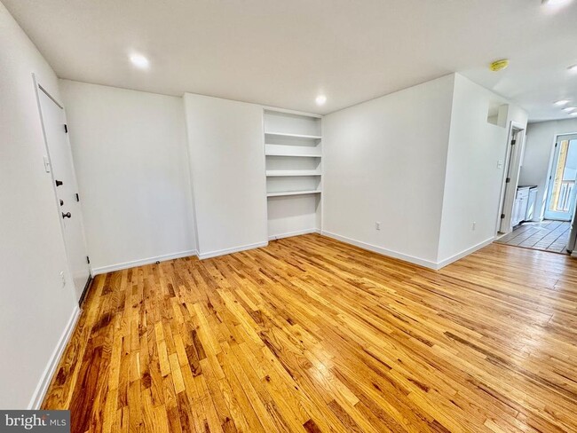 Photo - 2148 Green St Townhome