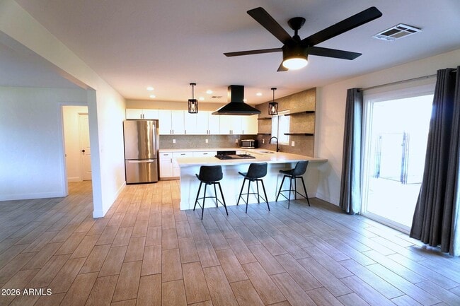 Photo - 2114 W San Juan Ave