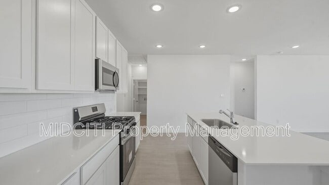 Photo - 1926 Wood Warbler