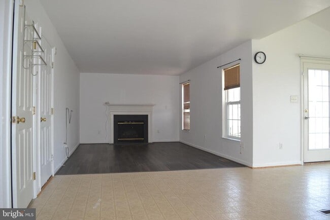 Photo - 5413 Silver Maple Ln