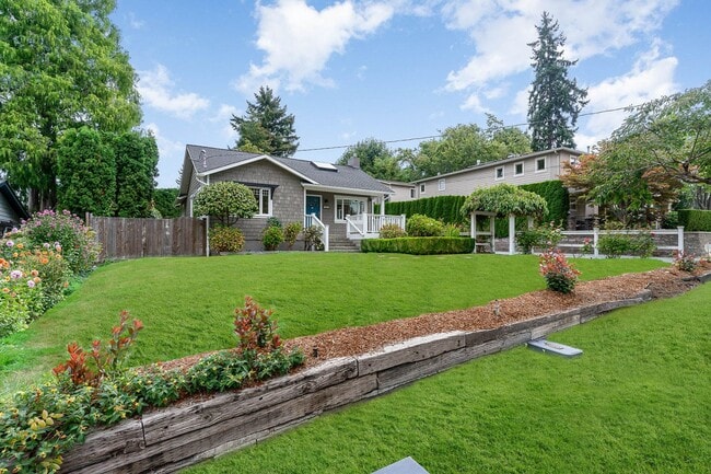 Photo - 3Bd/1.75Ba Kirkland Home