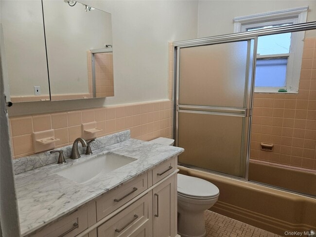 Photo - 92 Wavecrest St