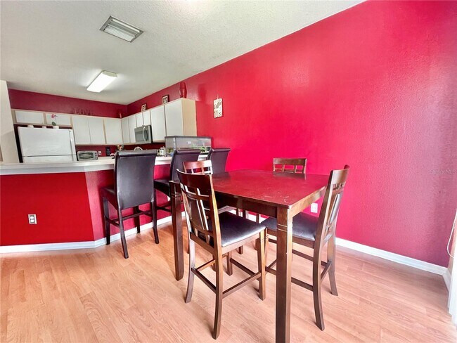 Photo - 6244 Olivedale Dr