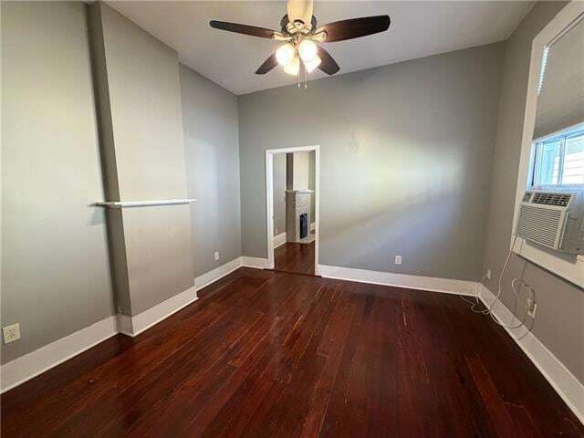 Photo - 8421 Cohn St