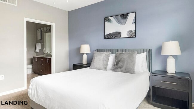 Photo - 15777 Quorum Dr Unidad 3302