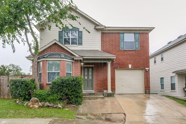 Building Photo - BEAUTIFUL 4-BEDROOM HOME NEAR UTSA