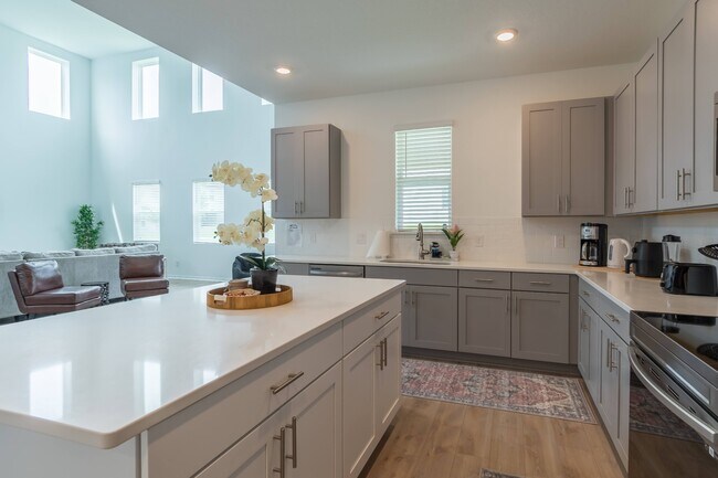 Photo - 2310 Lancashire St