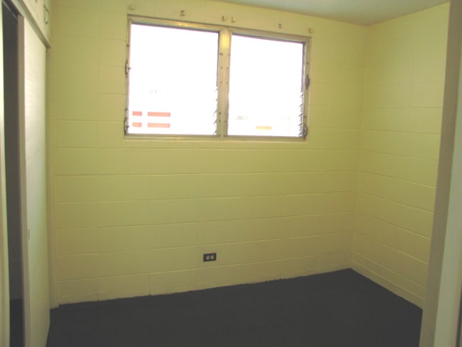Building Photo - 12xx Lunalilo St Rental