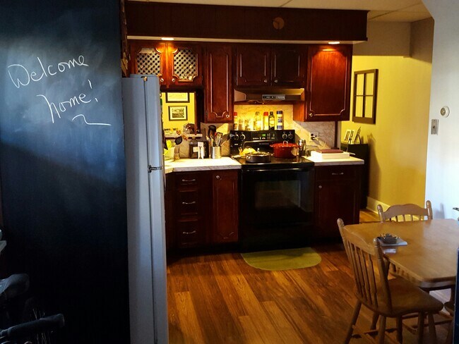 Kitchen - 131 E Washington St Unidad First Floor