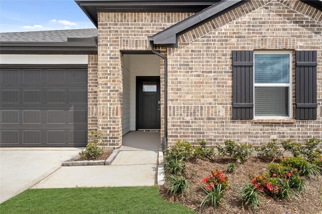 Photo - 31110 Winchester falls Ct