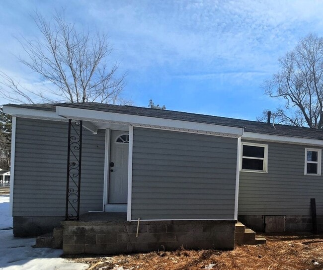 Photo - DUPLEX - Remodeled 2 BR in Petersburg