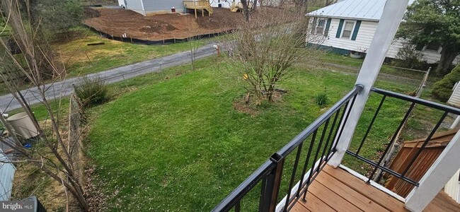 Photo - 1057 Foreman Ln