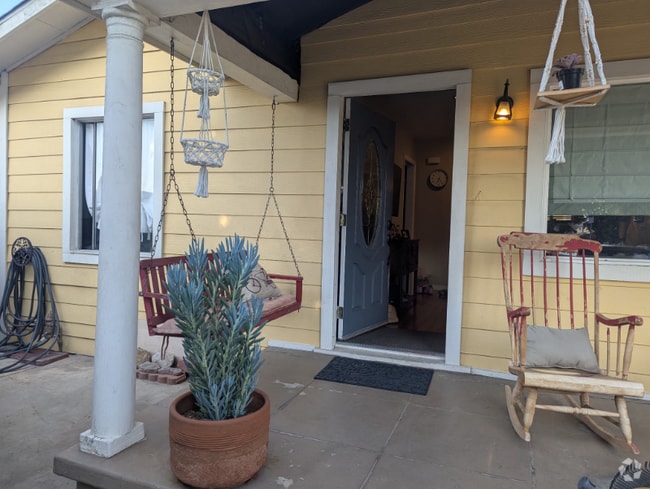 Building Photo - 518 S Kern Ave Rental