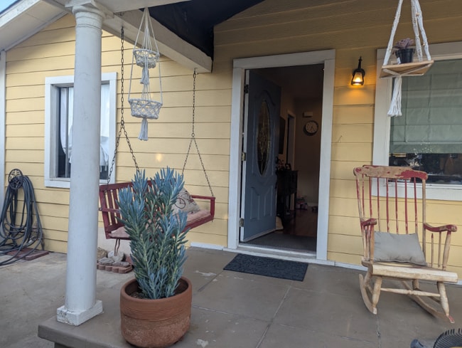 Building Photo - 518 S Kern Ave Rental