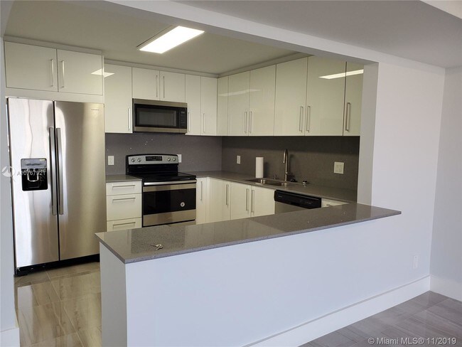 13499 Biscayne Blvd Unit 1105 Condo For Rent In North Miami Fl