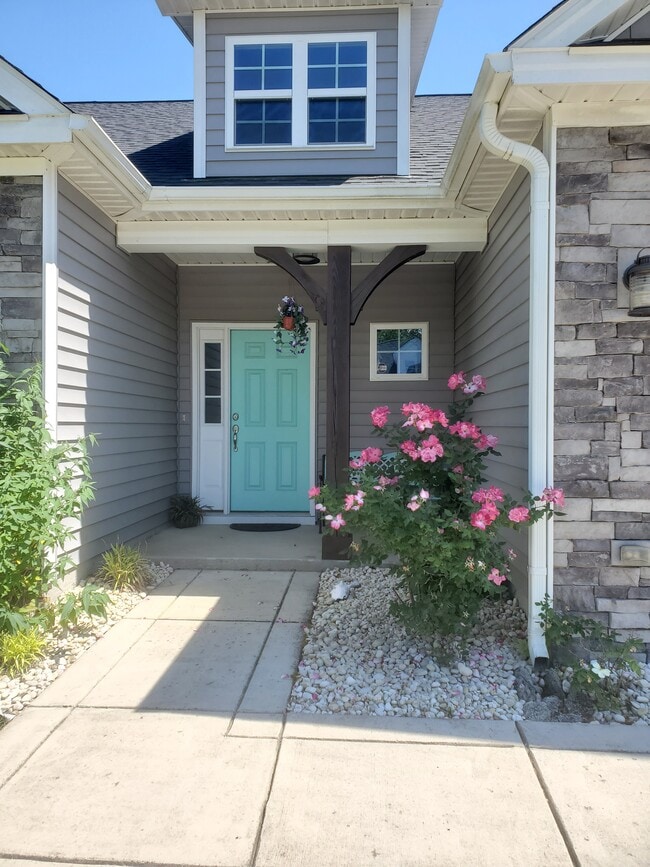 Building Photo - 148 Poplar Branch Way