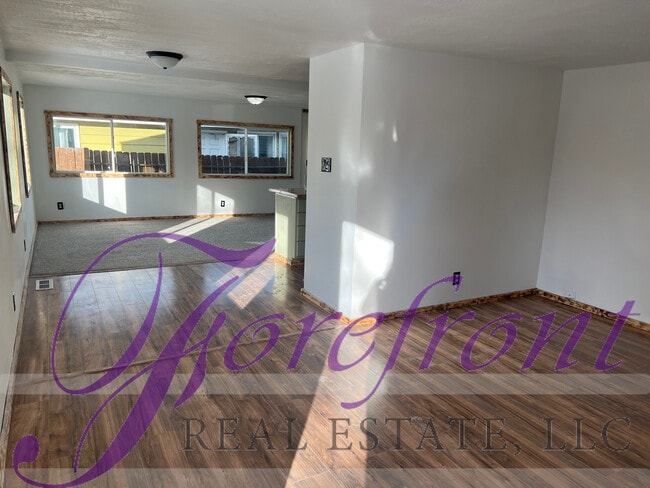 Photo - 2149 S McKinley St