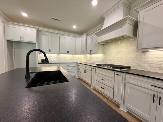 1308 Cittadella Ave