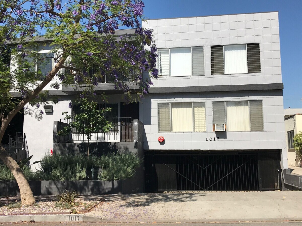 Photo - 1017 N Spaulding Ave