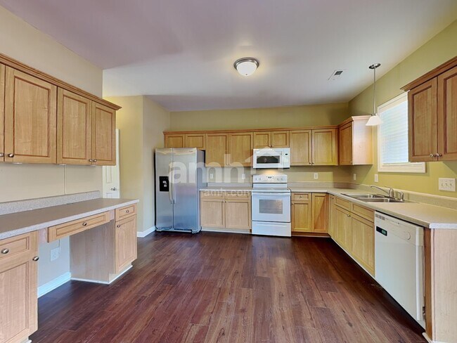 Photo - 207 Mayors Ln