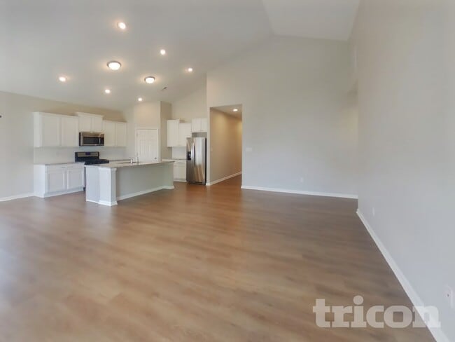 Photo - 6646 Laurelwood Dr