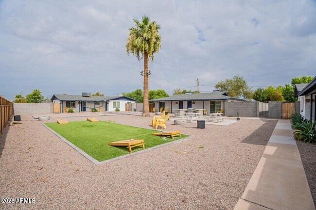 1212 E Tempe Dr