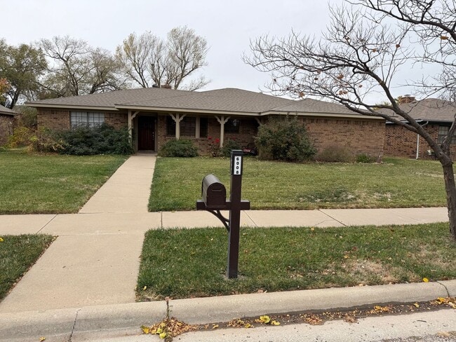 Building Photo - 6008 Yale St